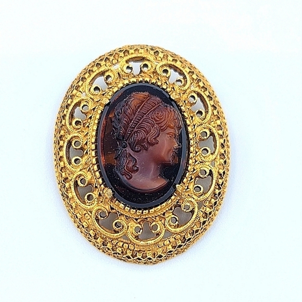 Florenza Tortoise Shell Cameo Gold Tone Brooch #848